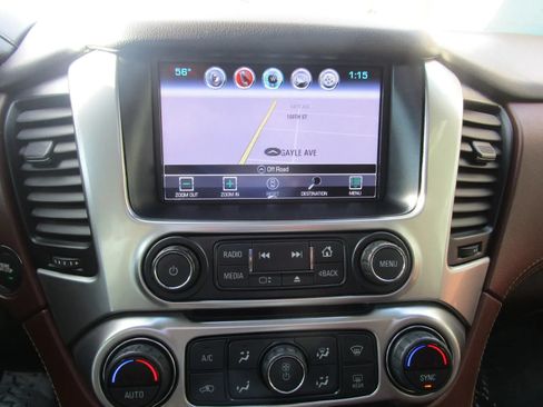 Used 2017 Chevrolet Suburban Premier AWD/4WD image 20