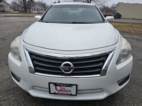 Used 2015 Nissan Altima 2.5 S w/ Power Driver Seat Package image 2