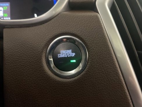 Used 2015 Cadillac SRX Performance w/ Driver Awareness Package image 11