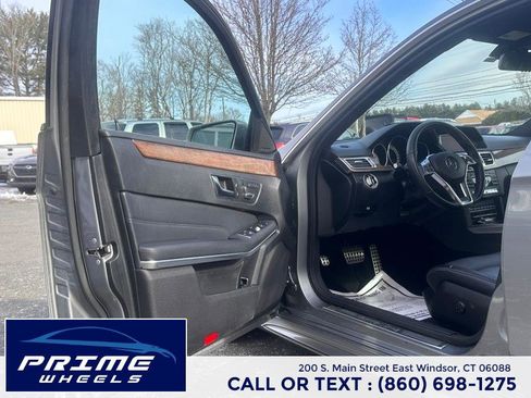 Used 2014 Mercedes-Benz E 350 4dr Sdn E 350 Luxury 4MATIC image 9