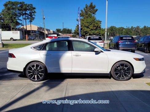 New 2025 Honda Accord Touring image 6