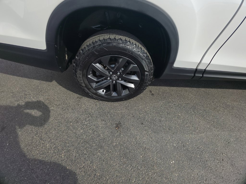 Certified 2023 Honda Ridgeline Sport image 12