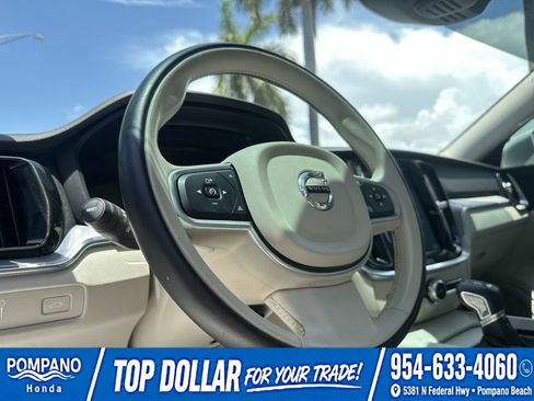 Used 2019 Volvo S60 T5 Momentum FWD image 26