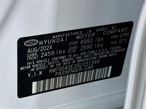 Certified 2025 Genesis G70 3.3T Advanced w/ Sport Prestige Package image 34