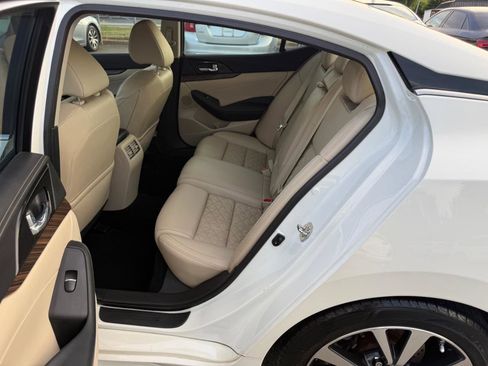Used 2017 Nissan Maxima Platinum image 8