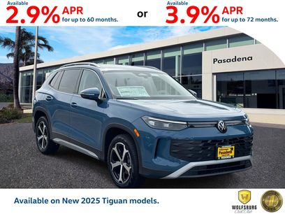 New 2025 Volkswagen Tiguan SE