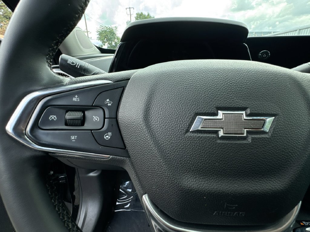 Used 2024 Chevrolet Trax ACTIV w/ Sunroof Package FWD image 17