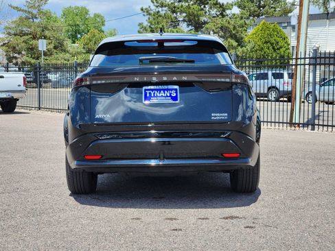Used 2024 Nissan Ariya AWD image 7