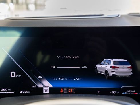 Used 2024 BMW X5 M60i image 13