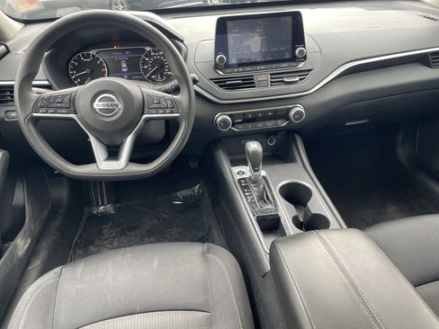 Used 2022 Nissan Altima 2.5 SV image 7
