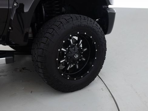 Used 2015 Ford F250 Platinum w/ FX4 Off-Road Package AWD/4WD image 19