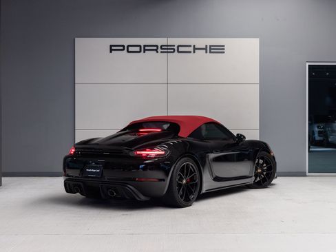 Certified 2021 Porsche 718 Boxster Spyder RWD image 7