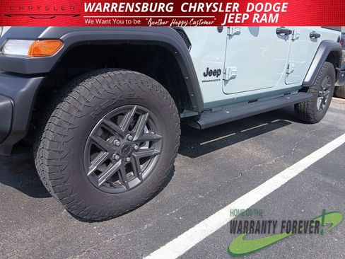 Used 2024 Jeep Wrangler Sport S image 32