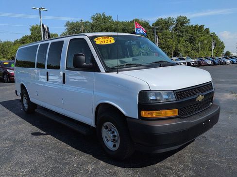 Used 2024 Chevrolet Express 3500 LS RWD image 1
