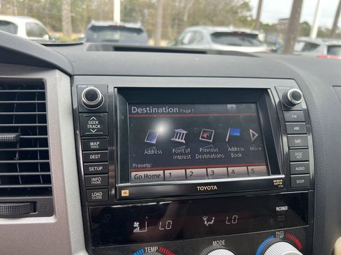 Used 2013 Toyota Tundra Limited image 23