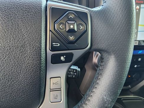 Used 2022 Toyota 4Runner Limited RWD image 22
