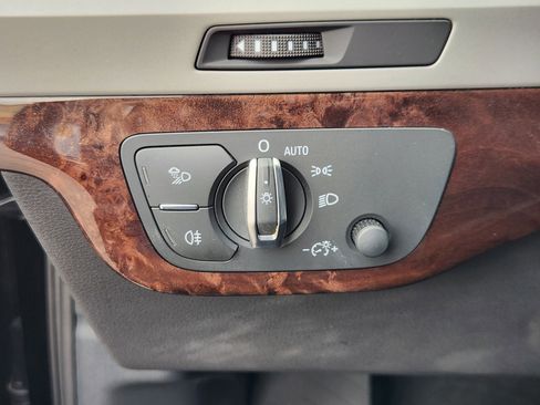 Used 2019 Audi Q7 2.0T Premium w/ Convenience Package image 29