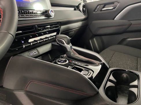 Certified 2023 Chevrolet Colorado Z71 w/ Z71 Convenience Package 2 image 25