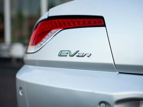 Used 2012 Fisker Karma EcoChic RWD image 52