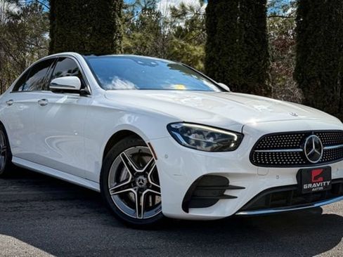 Used 2022 Mercedes-Benz E 350 Sedan w/ Driver Assistance Package image 4