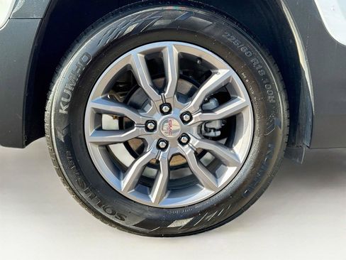 Used 2024 GMC Terrain SLT AWD/4WD image 37