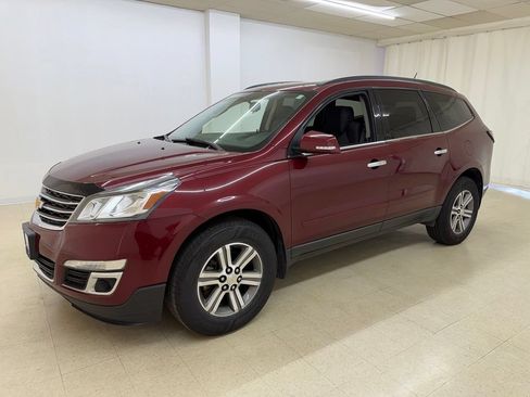 Used 2017 Chevrolet Traverse LT AWD/4WD image 1