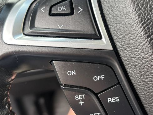Used 2017 Ford Edge SEL w/ Equipment Group 201A AWD/4WD image 19