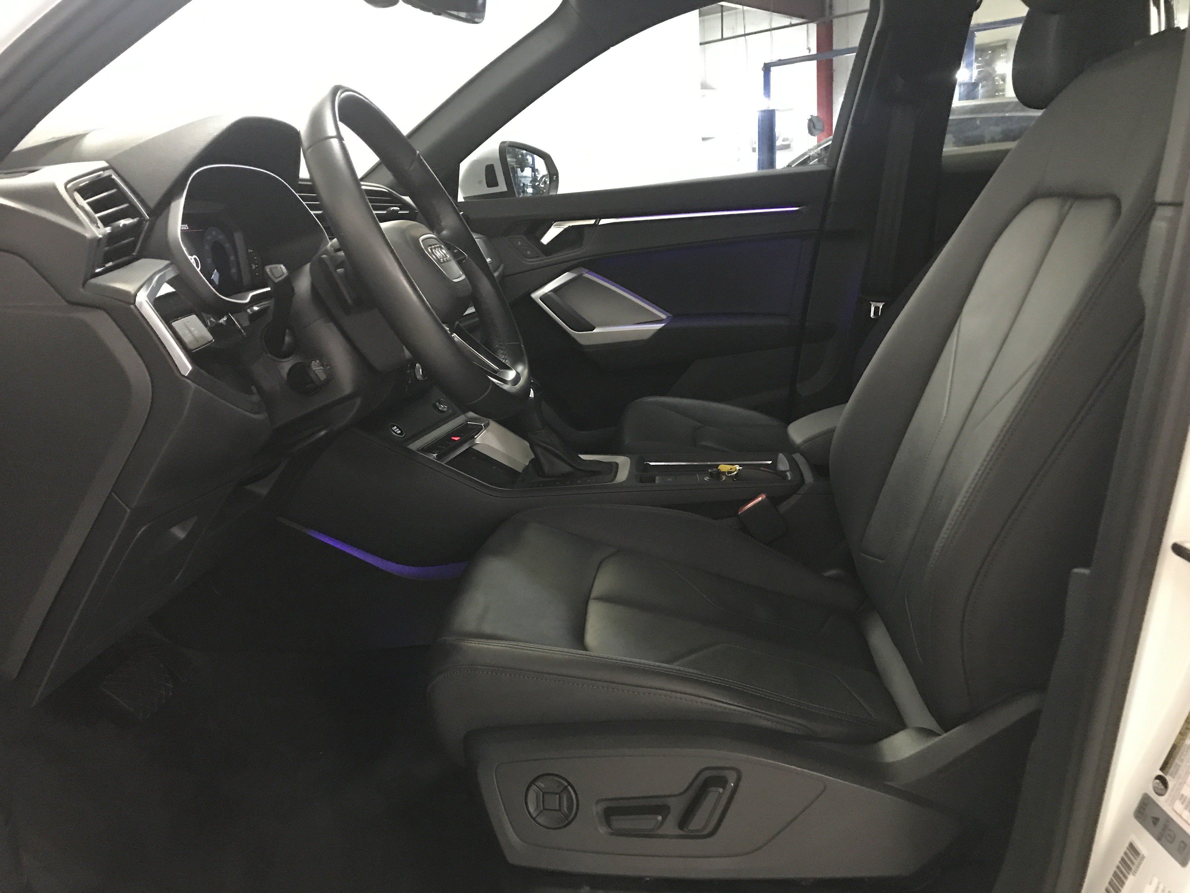 Used 2024 Audi Q3 2.0T Premium Plus AWD/4WD image 8