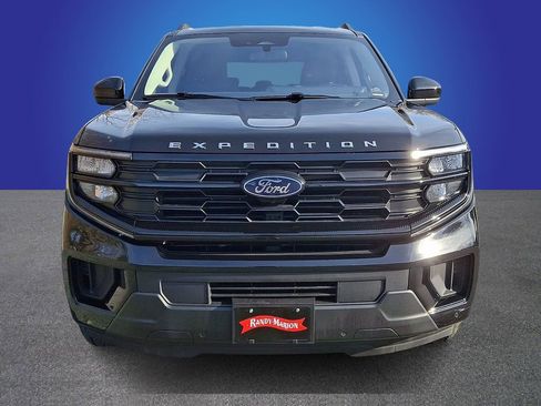 Used 2025 Ford Expedition Active AWD/4WD image 2