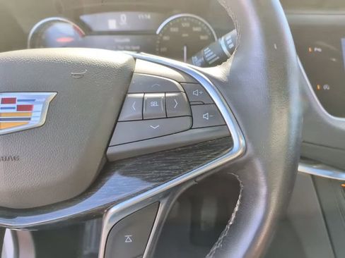 Used 2022 Cadillac XT5 Premium Luxury image 19