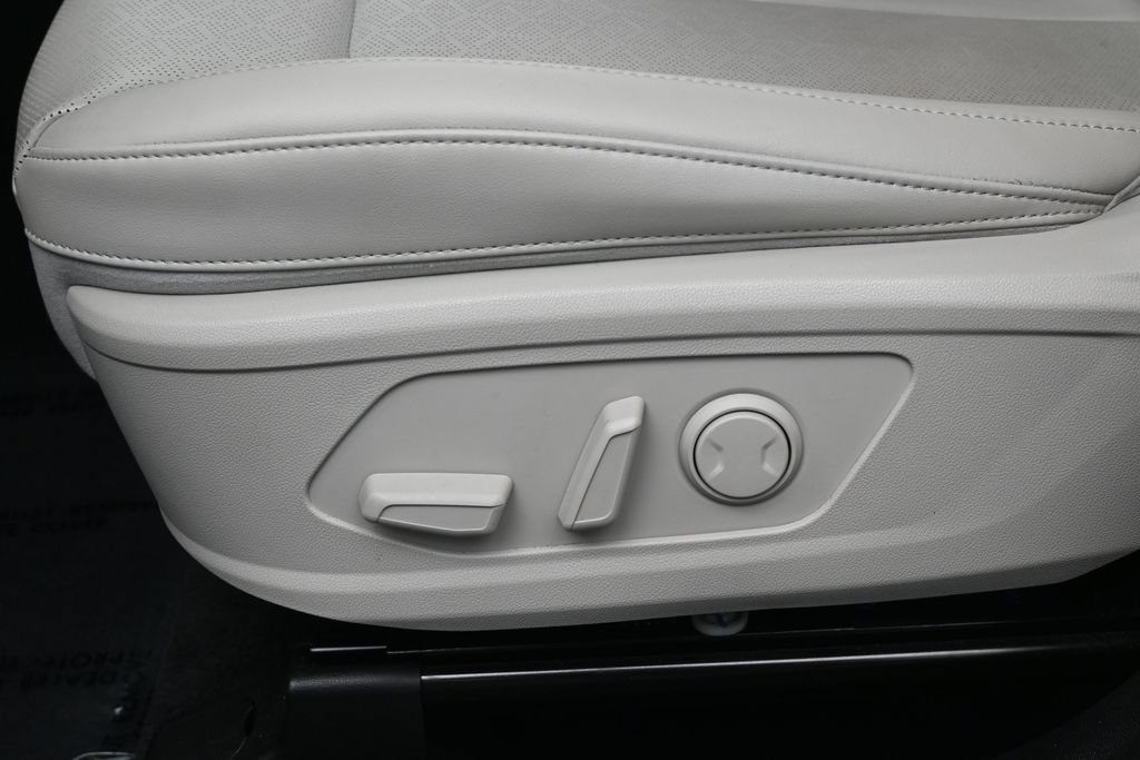 Used 2023 Kia Sorento S w/ Panoramic Sunroof Package FWD image 12