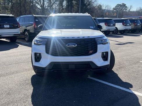 New 2026 Ford Explorer ST image 5