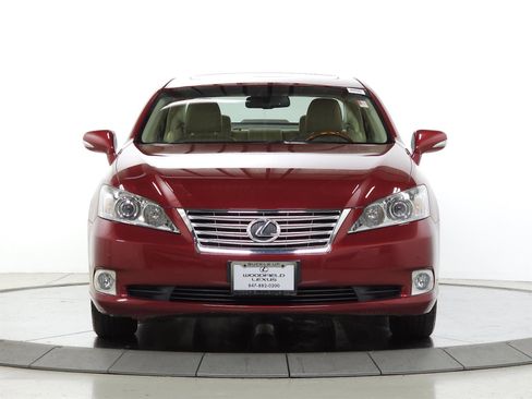 Used 2011 Lexus ES 350 FWD image 2
