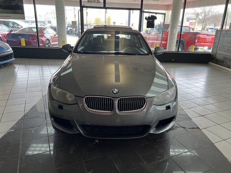 Used 2011 BMW 328i xDrive Coupe AWD/4WD image 3