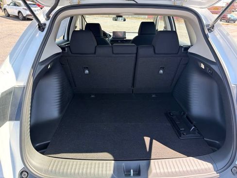 Used 2025 Honda HR-V LX image 10