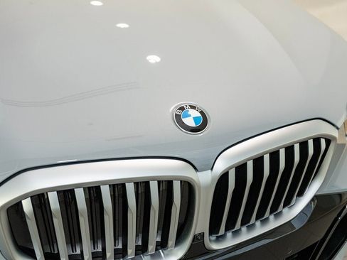 New 2026 BMW X5 xDrive40i w/ M Sport Package image 7