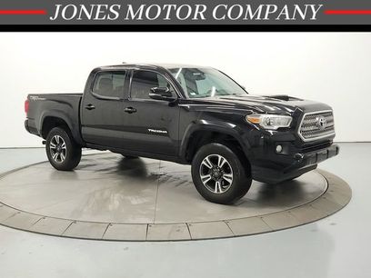 Used 2017 Toyota Tacoma TRD Sport w/ Tow Package
