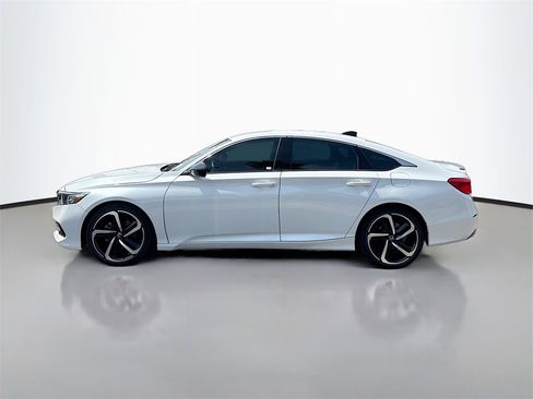 Used 2022 Honda Accord Sport image 4