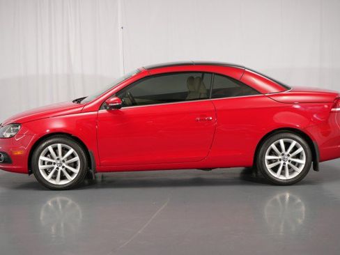 Used 2013 Volkswagen Eos Komfort FWD image 5