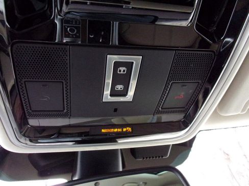 Used 2016 Land Rover Range Rover Sport HSE image 31