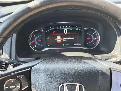 Used 2021 Honda Pilot Touring image 20