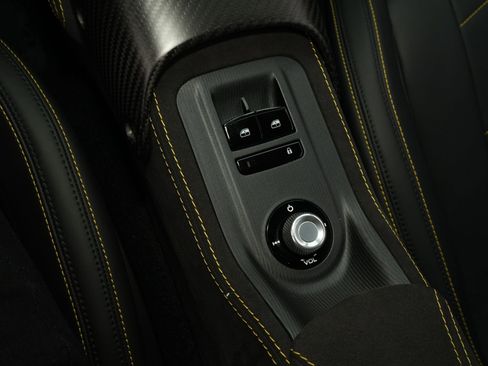 Used 2023 Maserati MC20 Coupe RWD image 21