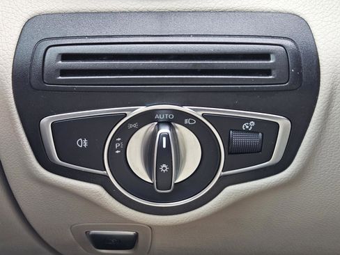 Used 2022 Mercedes-Benz GLC 300 image 14