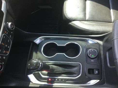 Used 2019 Chevrolet Traverse RS w/ LPO, Floor Liner Package image 18