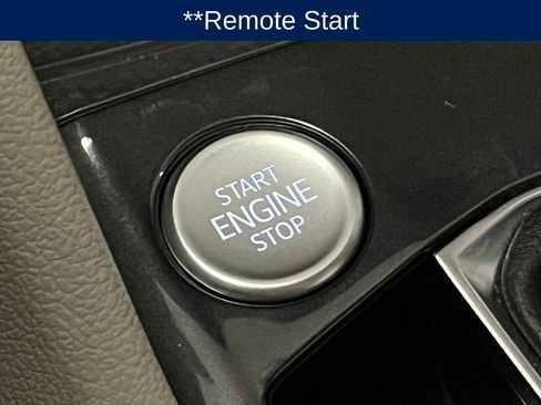 Used 2024 Volkswagen Tiguan SE R-Line image 15