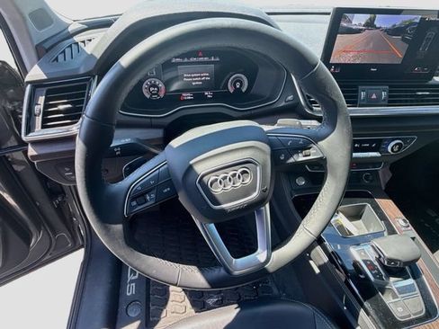Used 2023 Audi Q5 2.0T Premium Plus w/ Premium Plus Package AWD/4WD image 16