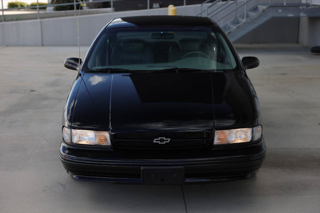 Used 1995 Chevrolet Caprice SS RWD image 19
