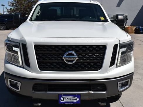 Used 2017 Nissan Titan PRO-4X AWD/4WD image 2