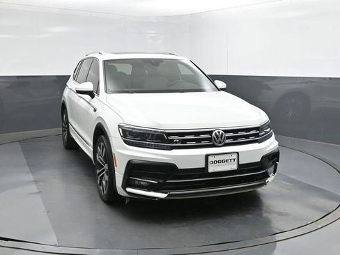 Used 2019 Volkswagen Tiguan SEL Premium R-Line image 17