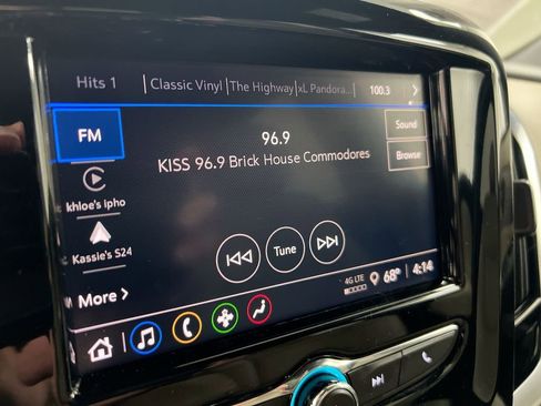 Used 2022 Chevrolet Traverse LS AWD/4WD image 14